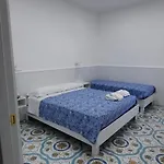 Panzió B &