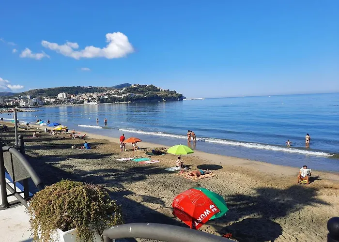 Alojamento de Acomodação e Pequeno-almoço B & 4*