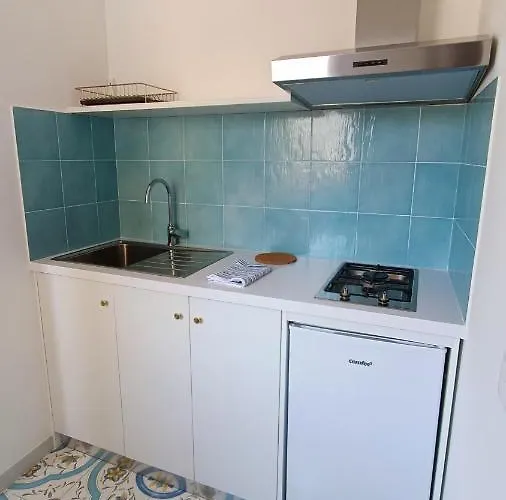 Alojamento de Acomodação e Pequeno-almoço B & 4*