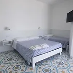 B & 4*