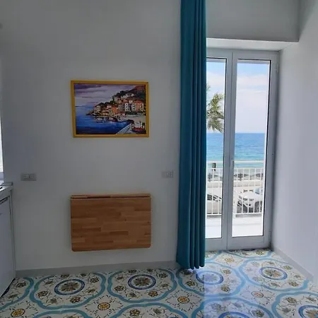 B&beach 4*