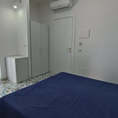 B & 4* أغروبولي