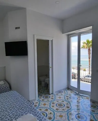 住宿加早餐酒店 B & 4*